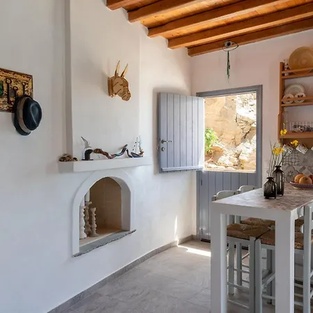 Casa de Férias Vathi Balcon Tinos Pánormos