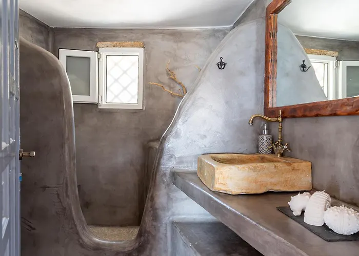 Vathi Balcon Tinos * Pánormos