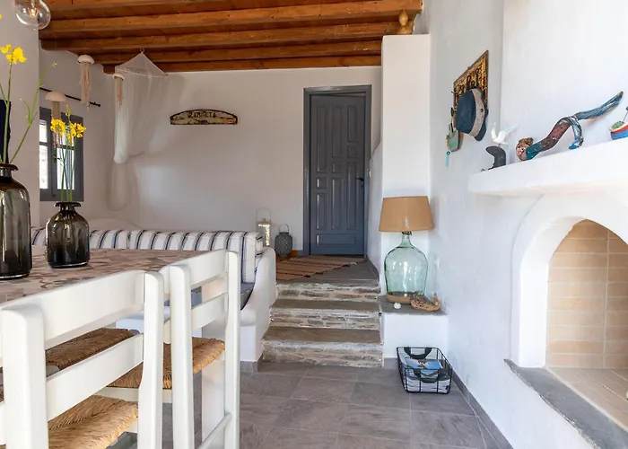 Vathi Balcon Tinos *